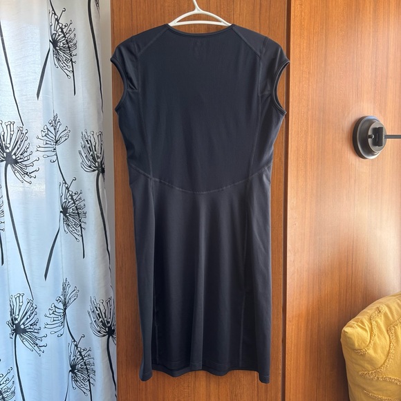 Arc'teryx Navy Short Sleeve V-Neck Activewear Mini Dress Tunic Size Small - Picture 4 of 7